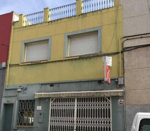 Foto 1 de Casa en venda a calle De Mura de 3 habitacions amb terrassa