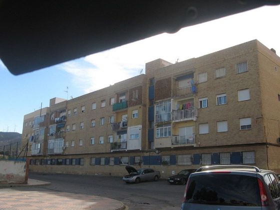 Foto 1 de Venta de piso en calle Escultor Planes de 3 habitaciones con terraza