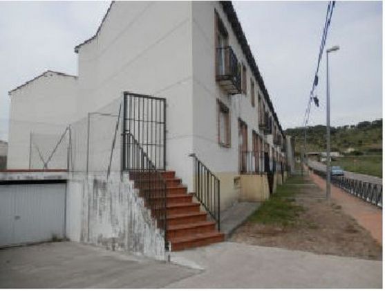 Foto 2 de Venta de edificio en calle Bayuelas de 1806 m²