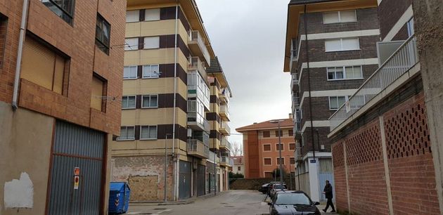 Foto 1 de Pis en venda a calle Saturnino Rodríguez de 2 habitacions amb terrassa i ascensor