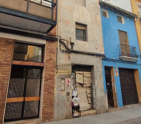 Foto 1 de Venta de casa en calle De la Marquesa de Montortal de 4 habitaciones con terraza y balcón