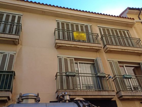 Foto 2 de Piso en venta en calle Santa Maria de 4 habitaciones con terraza y piscina