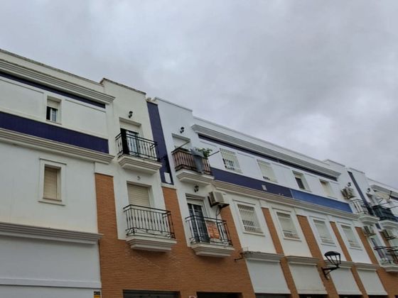 Foto 2 de Piso en venta en calle Del Alba de 3 habitaciones con terraza y balcón
