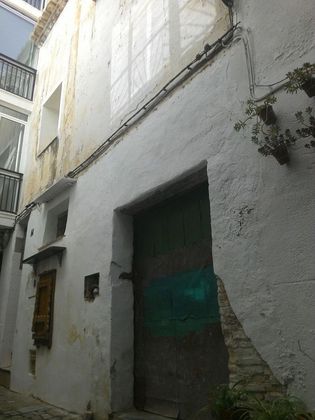 Foto 1 de Casa en venda a calle Callizo de Mora de 3 habitacions i 90 m²