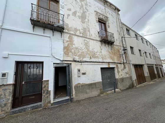 Foto 1 de Casa en venda a calle De Jaén de 4 habitacions i 424 m²