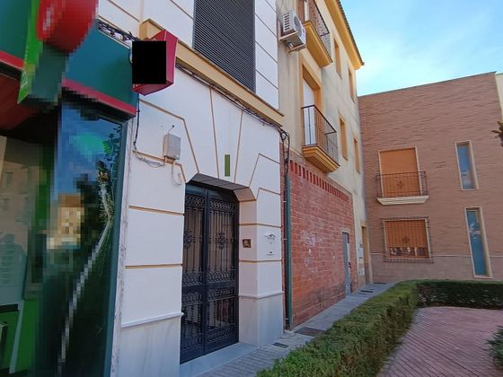 Foto 2 de Pis en venda a paseo Blas Infante de 3 habitacions amb terrassa