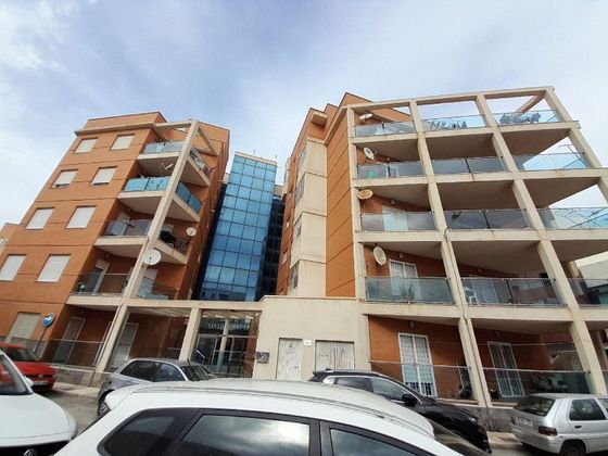 Foto 1 de Piso en venta en calle Romanilla de 3 habitaciones con terraza y balcón