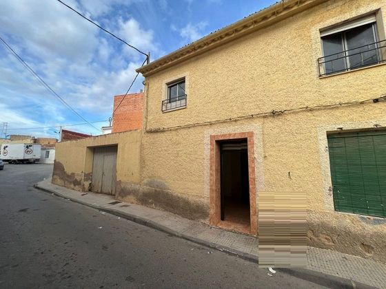 Foto 1 de Casa en venta en calle Jesús de Medinaceli de 3 habitaciones con terraza