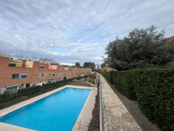 Foto 1 de Casa en venta en calle De la Segarra con piscina y garaje