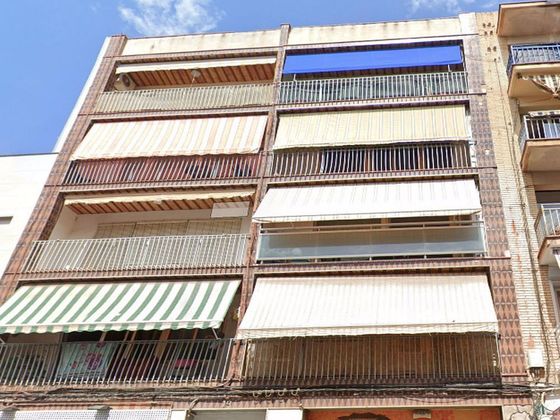 Foto 1 de Venta de piso en avenida De la Llibertat de 3 habitaciones con terraza