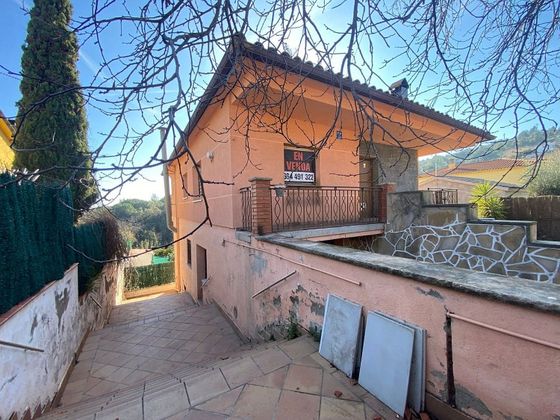 Foto 2 de Casa en venda a urbanización Pineda Bigues de 3 habitacions amb terrassa i piscina