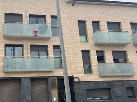 Foto 2 de Venta de piso en calle Parlament de 2 habitaciones con terraza