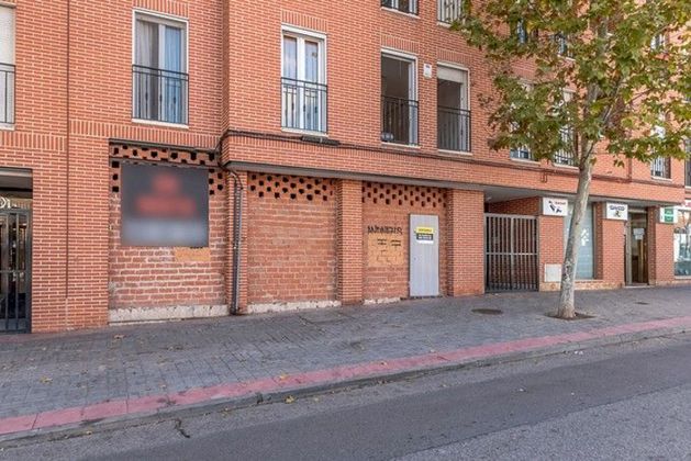 Foto 1 de Local en venda a avenida De Madrid de 136 m²