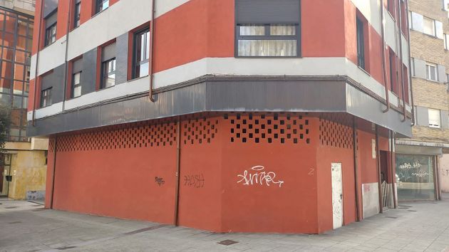 Foto 1 de Local en venda a calle Soledad de 171 m²