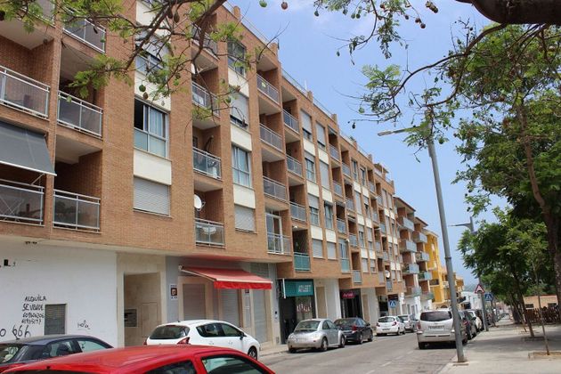 Foto 1 de Local en venda a calle Santa Bàrbara de 124 m²