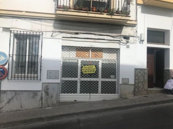 Foto 2 de Local en venda a calle De Bornos de 199 m²