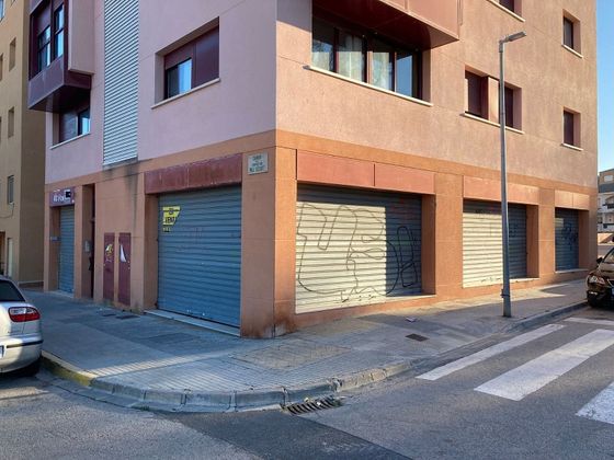Foto 1 de Local en venda a calle Del Pau Sicart de 226 m²