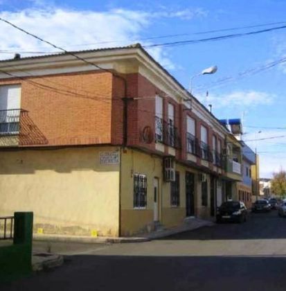 Foto 2 de Local en venda a calle Isabel la Católica de 176 m²