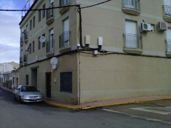 Foto 2 de Local en venta en calle Héroes de Cascorro de 114 m²