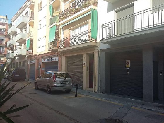 Foto 1 de Local en venda a calle De Montserrat de 130 m²