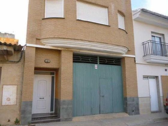 Foto 1 de Local en venda a calle Del Ràfol de 129 m²