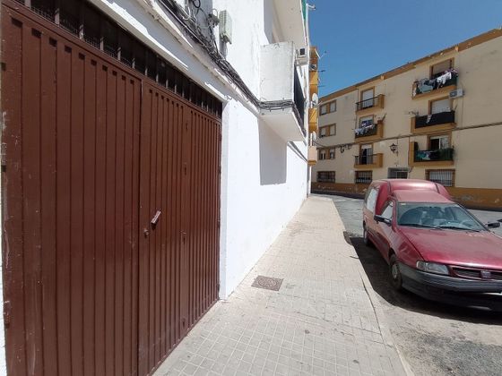 Foto 2 de Venta de local en calle Canarias de 18 m²