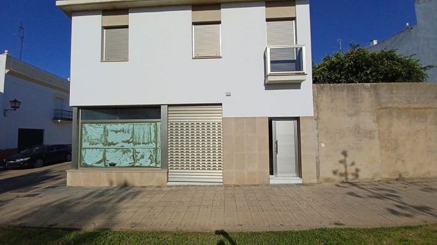 Foto 2 de Local en venda a calle Villanueva de Los Castillejos de 80 m²