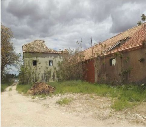 Foto 1 de Venta de terreno en Socuéllamos de 2998 m²