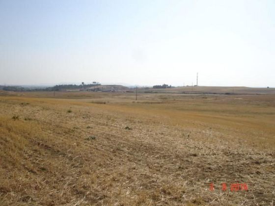 Foto 2 de Venta de terreno en Simancas de 65735 m²