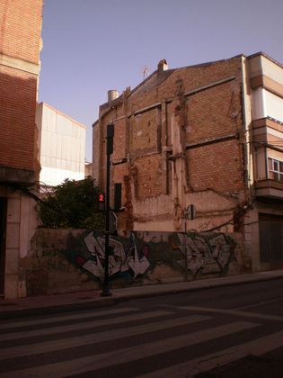 Foto 2 de Terreno en venta en calle Bailén de 216 m²