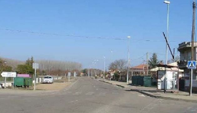Foto 2 de Terreny en venda a carretera Valcabado de 167 m²