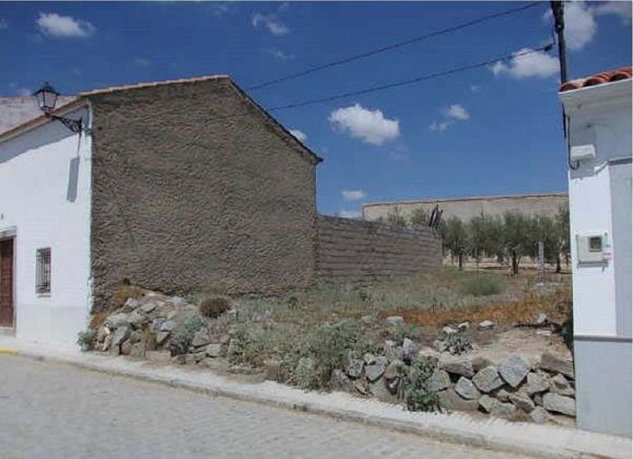 Foto 2 de Venta de terreno en calle Fuente del Tejar de 150 m²