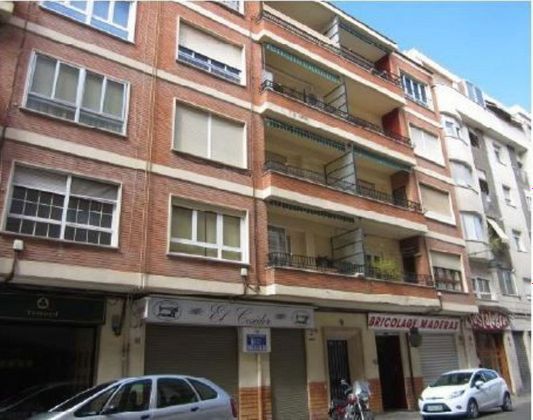 Foto 1 de Venta de terreno en calle Sabadell de 163 m²