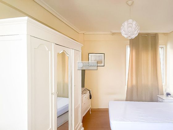Foto 2 de Pis en venda a Travesía de Vigo - San Xoán de 4 habitacions amb calefacció i ascensor