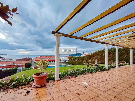 Foto 1 de Casa en venda a Nigrán de 7 habitacions amb terrassa i piscina