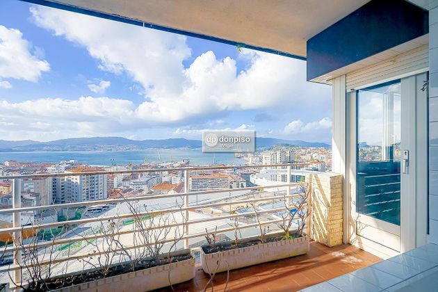 Foto 1 de Pis en venda a Praza España - Casablanca de 4 habitacions amb terrassa i balcó