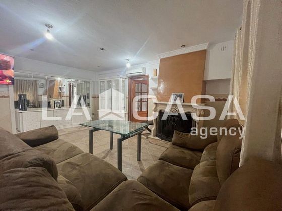 Foto 2 de Casa en venda a Ciudad Aljarafe de 4 habitacions i 179 m²