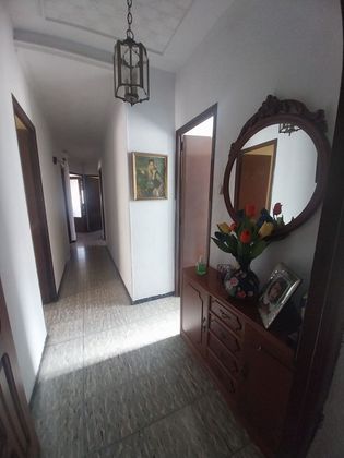 Foto 1 de Pis en venda a calle De la Virgen de Los Desamparados de 4 habitacions amb balcó