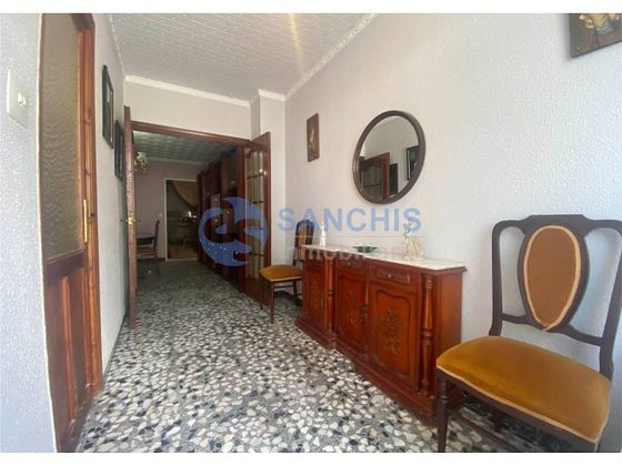 Foto 1 de Casa en venda a Enguera de 4 habitacions amb terrassa i balcó