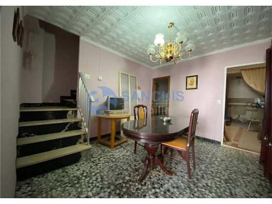 Foto 2 de Casa en venda a Enguera de 4 habitacions amb terrassa i balcó