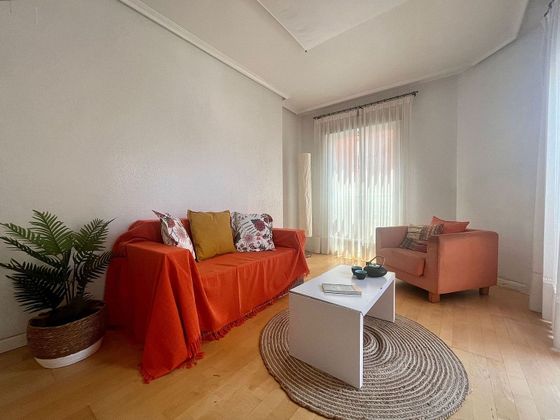 Foto 2 de Pis en venda a calle Ramón y Cajal de 3 habitacions amb garatge i aire acondicionat