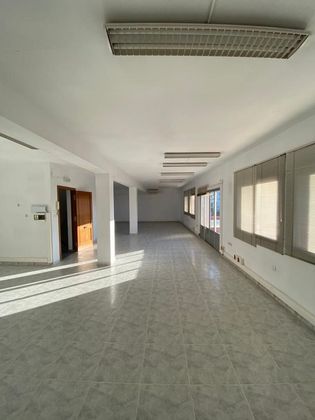Foto 2 de Oficina en lloguer a avenida Reina Sofia amb terrassa i aire acondicionat