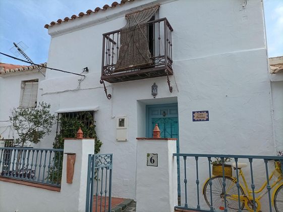 Foto 1 de Casa rural en venta en Moclinejo de 3 habitaciones con terraza y balcón