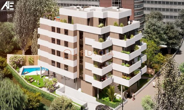 Foto 2 de Àtic en venda a Praza España - Casablanca de 3 habitacions amb terrassa i piscina