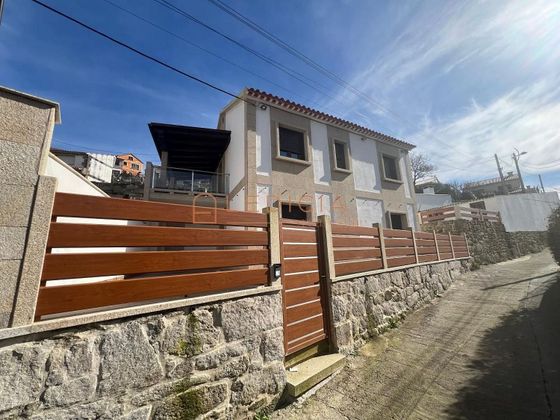 Foto 1 de Xalet en venda a Marín de 5 habitacions amb terrassa i garatge