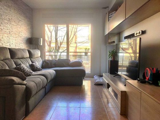 Foto 2 de Piso en venta en Celrà de 3 habitaciones con balcón y aire acondicionado
