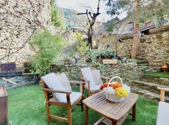 Foto 2 de Casa en venda a Ordino de 4 habitacions amb terrassa i jardí