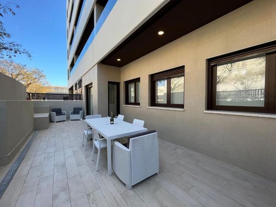 Foto 2 de Venta de piso en avenida Llosa de 3 habitaciones con terraza y piscina