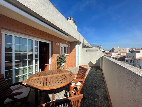 Foto 1 de Venta de ático en calle De Ferran Sors de 3 habitaciones con terraza y piscina
