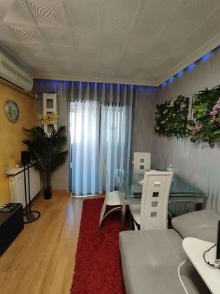Foto 2 de Pis en venda a Juan de la Cierva de 3 habitacions amb terrassa i aire acondicionat